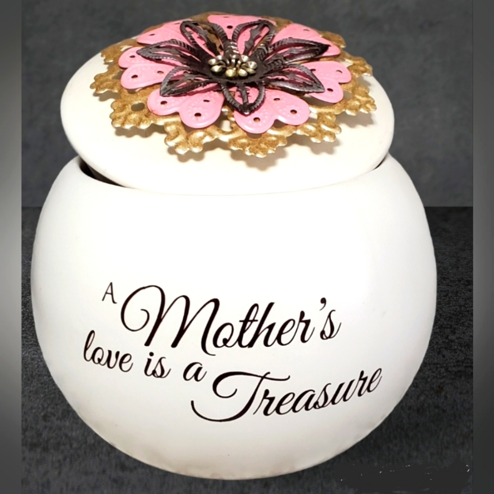 Beautiful Ceramic Trinket with Lid or Planter